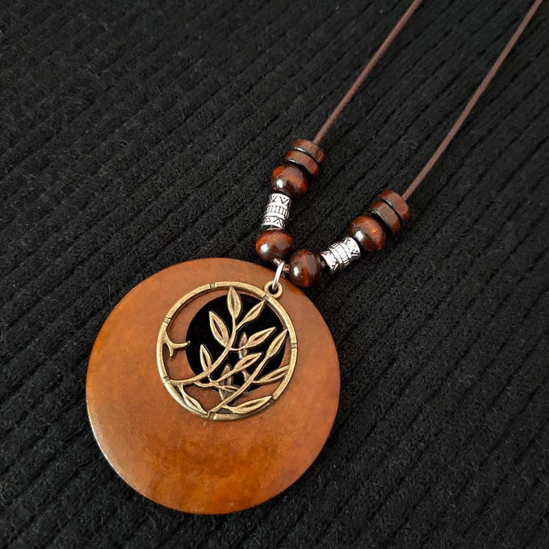 Collar de madera Prana